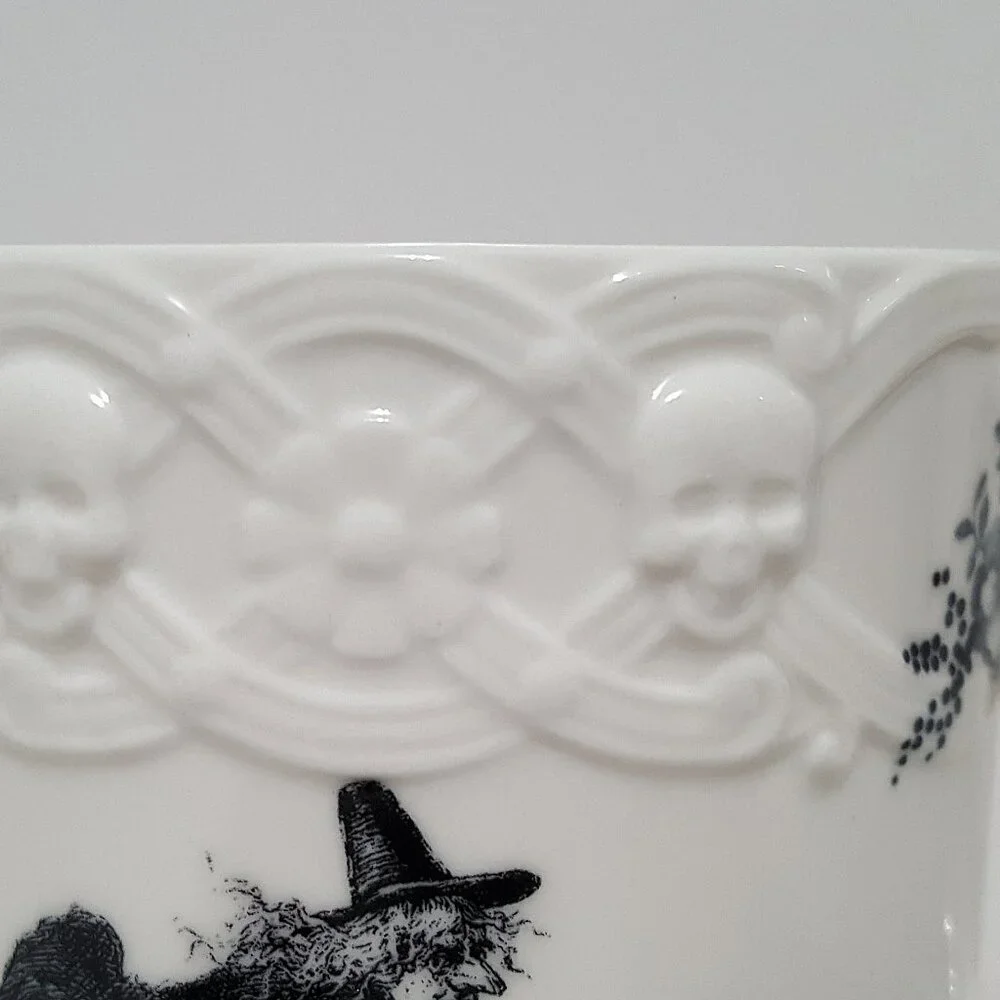NEW Williams Sonoma SPOOKY SOIREE Mug Witch 12 OZ Stoneware Halloween NIB